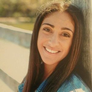 Meet your Posher, Hailey